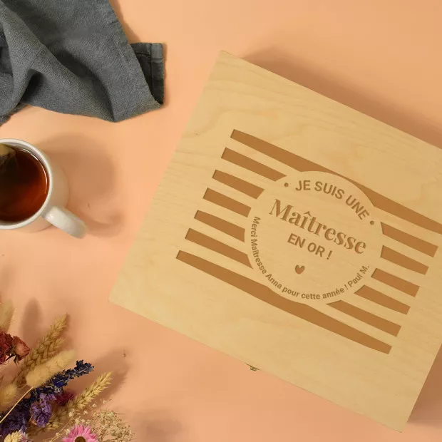 Coffret en Bois avec Thés et Infusions Bio Maître.sse en Or à Personnaliser
