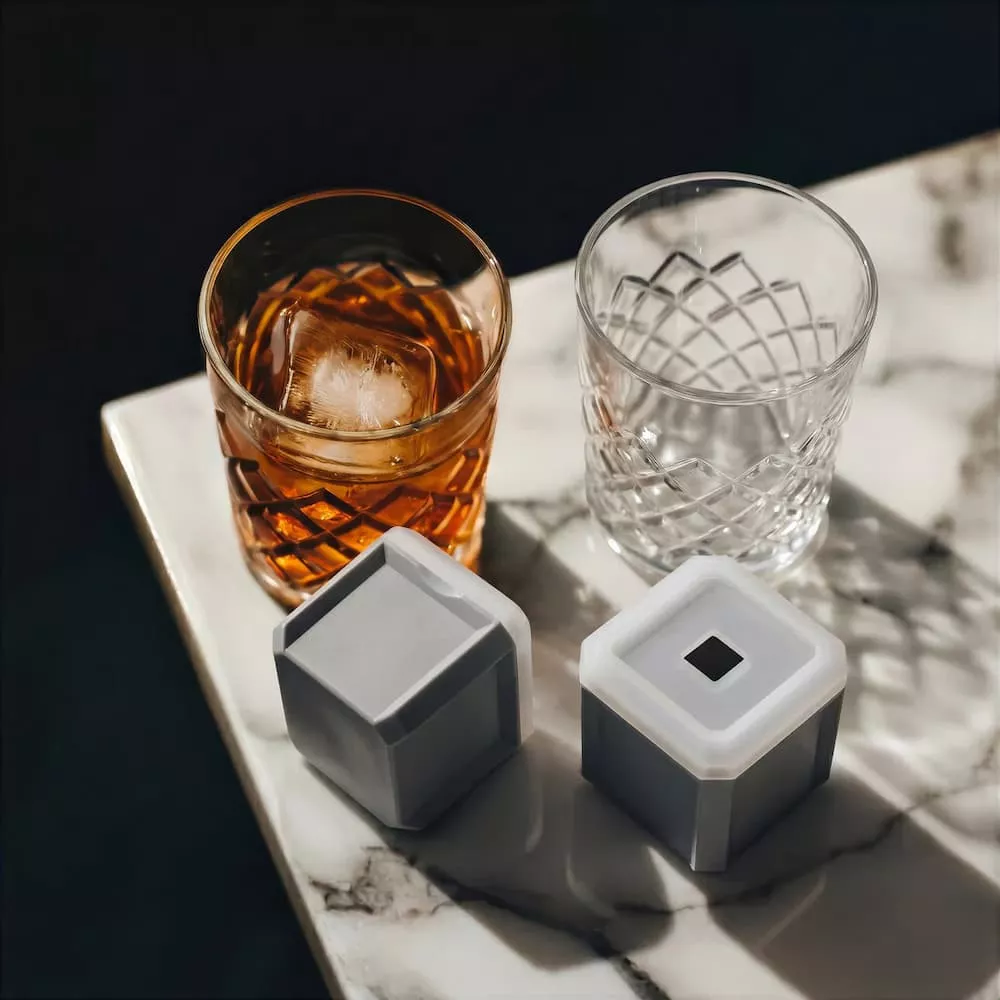 Coffret 2 Verres et 2 Moules à Glaçons Whisky Old-Fashioned