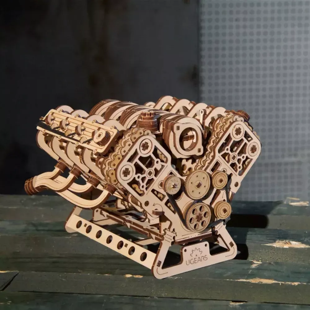 Maquette Moteur V8 Mécanique en Bois à Construire