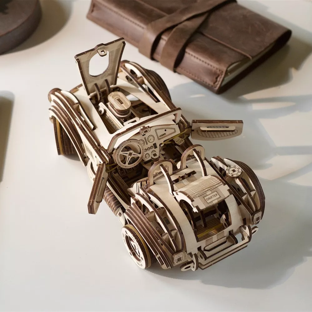 Maquette 3D Voiture de Course Cobra Drift en Bois