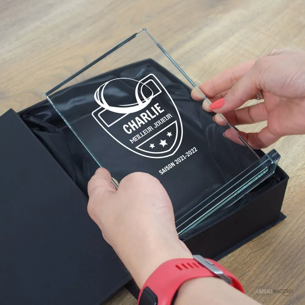 Trophée en Verre Rugby à Personnaliser parfait pour une compétition ou à la fin de la saison